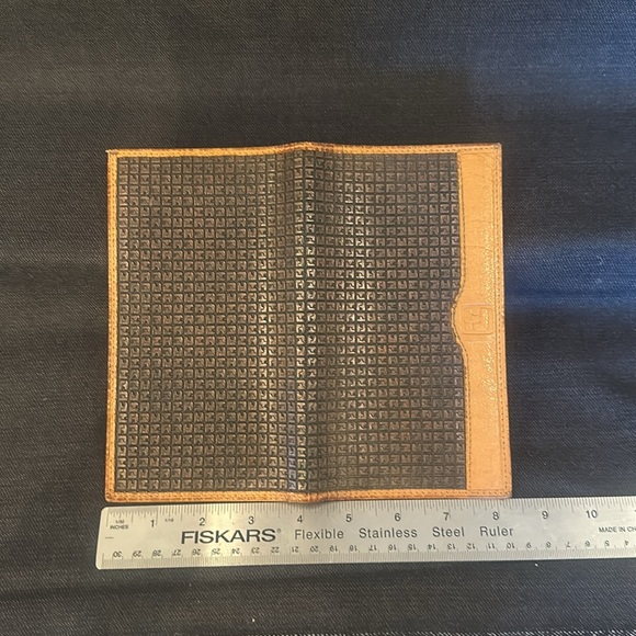 Ted Lapidus leather wallet/check or passport case - Picture 7 of 9